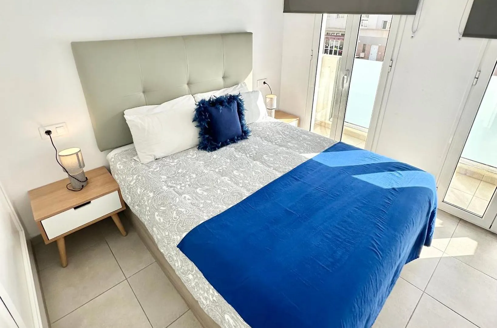 קורלחו Cosmopolitan Con Piscina, Doble Terraza, Central Y Wifi 0*,